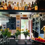 호텔 Rozmaryn & Gourmet 마리안스케 라즈네